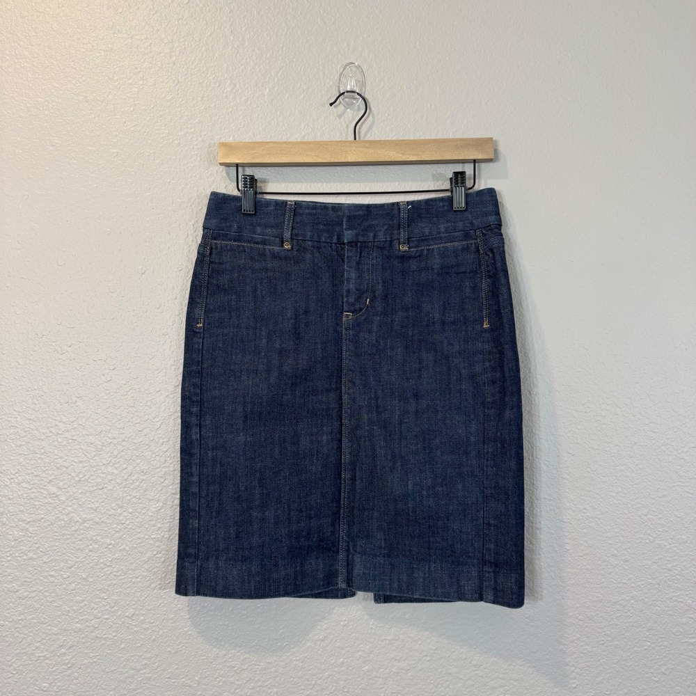 Gap Women's Size 2 Blue Denim Back Vent Mini Skirt S/679747-00